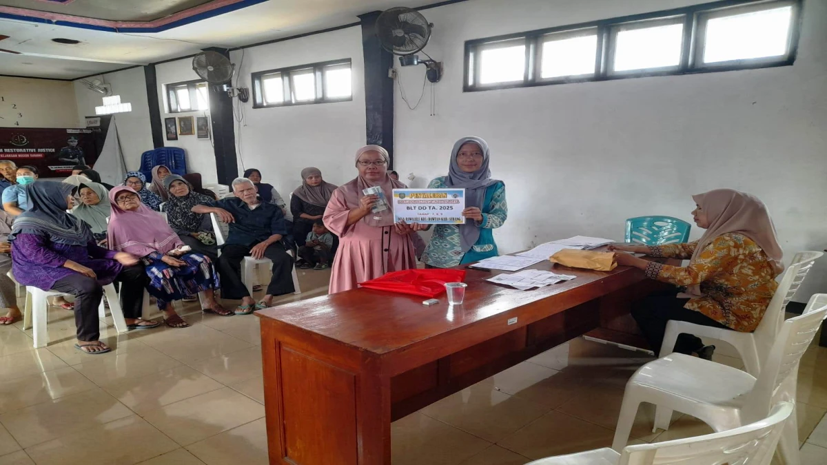Pemdes Rawalele Konsisten Salurkan Bantuan Langsung Tunai