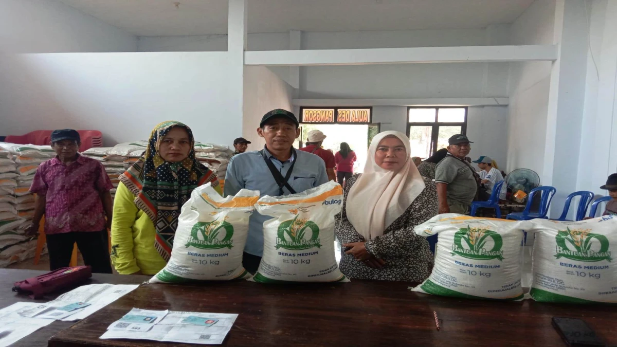 Penyaluran Bantuan Pangan di Subang, Diharapkan Ringankan Beban KPM