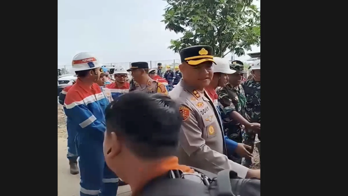 Kapolres Subang Segera Lakukan Olah TKP Pastikan penyebab Kebocoran Pipa Pertamina