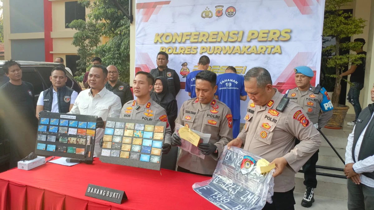 Polres Purwakarta Ungkap Kasus Pencurian dengan Modus Ganjal ATM