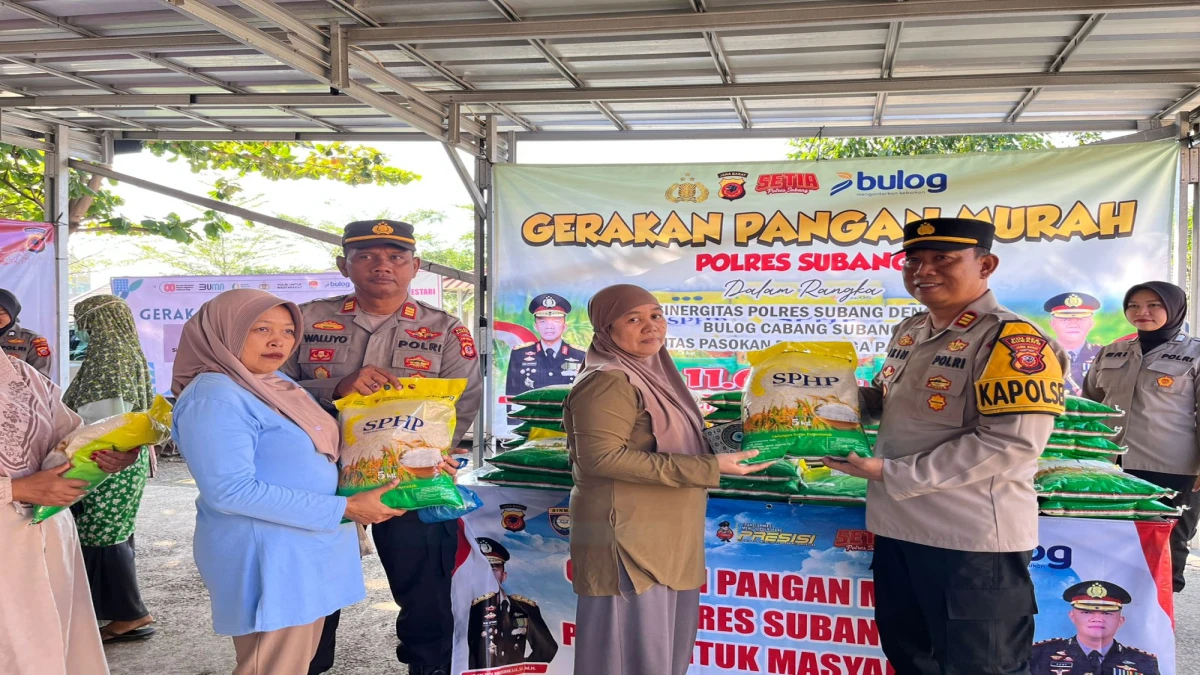 Pasar Murah Diserbu Warga, Secepat Kilat 100 Karung Beras Habis 10 Menit