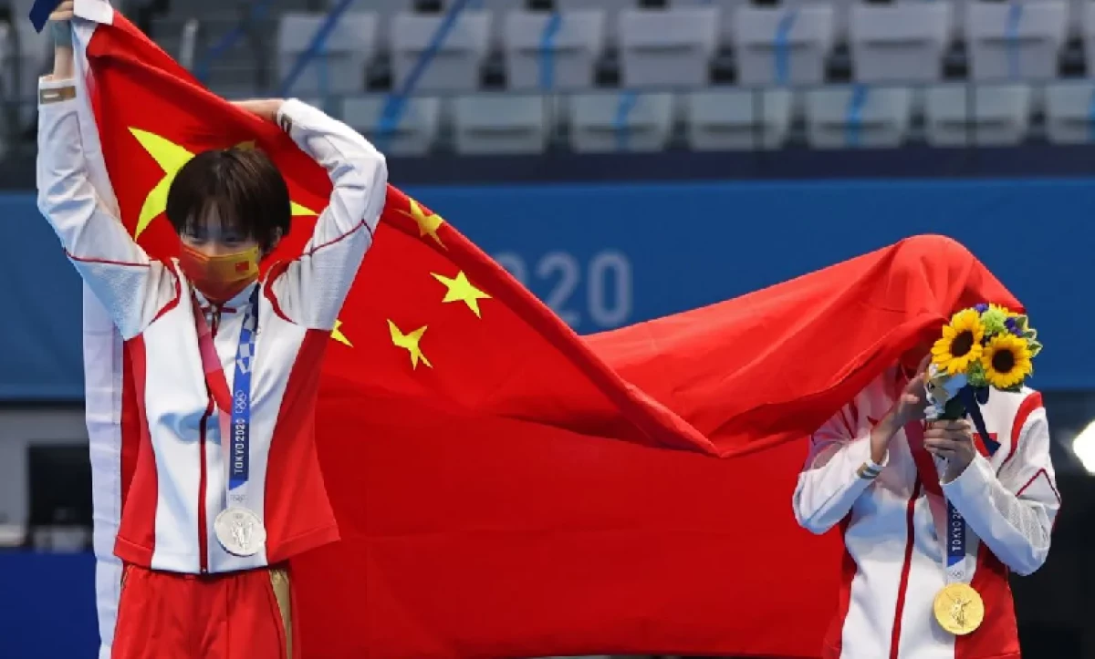 Peselam Muda China Quan Hong Chan Raih Medali Emas Kedua di Olimpiade Paris 2024