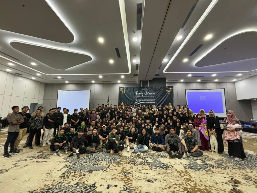 Ratusan kader HMI dan KAHMI Subang menggelar Family Gathering dan buka puasa bersama lintas generasi HMI dan KAHMI di Laska Hotel.