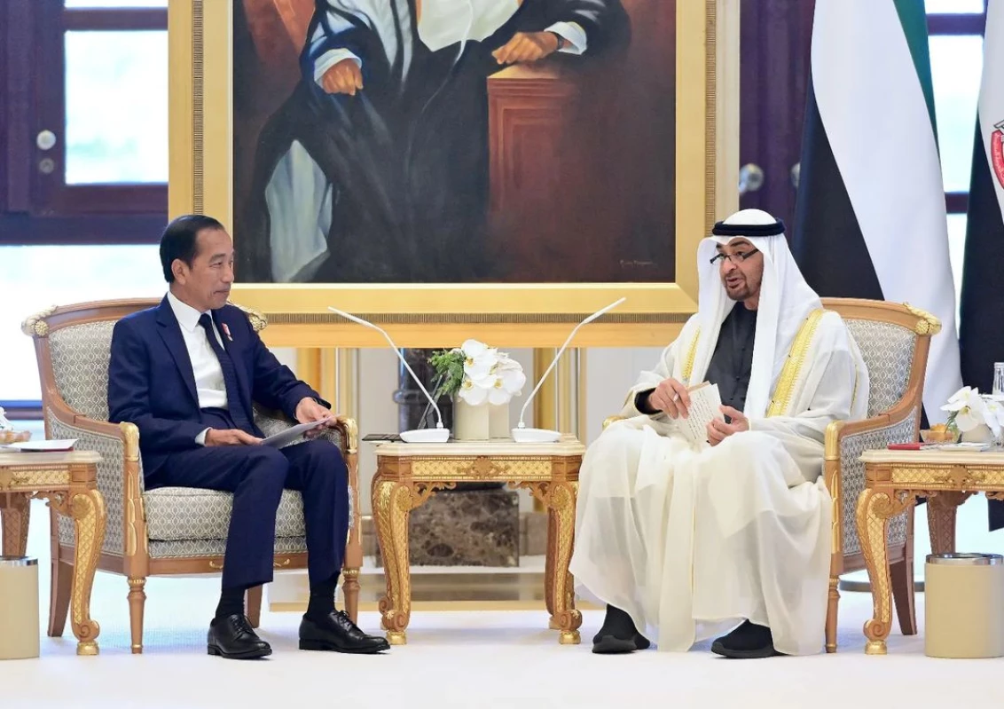 4 Isu yang Dibahas Presiden Jokowi Saat Bertemu Presiden MBZ di Abu Dhabi