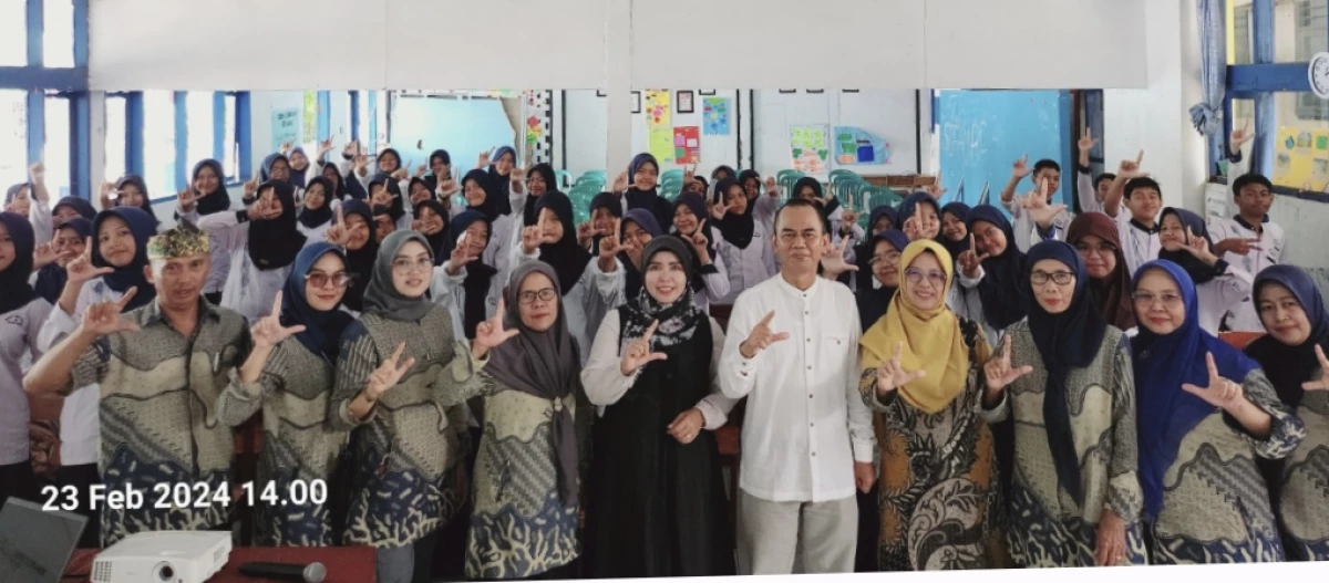 SMPN 4 Subang memperkenalkan jurnalistik dan literasi ke siswa.