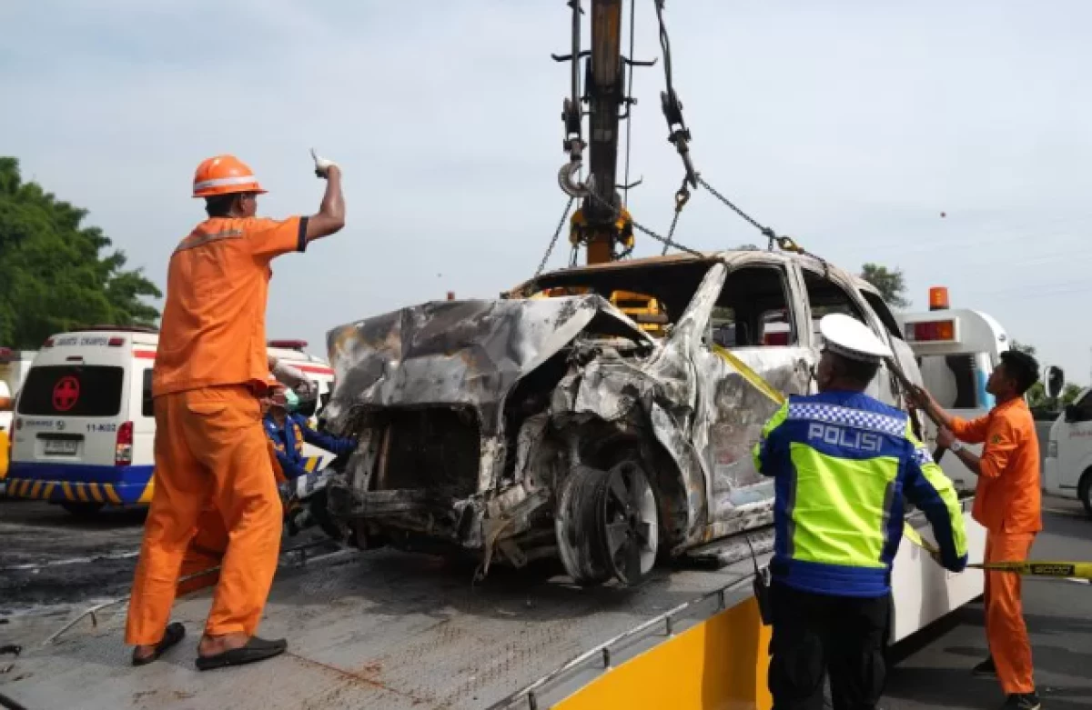 Mabes Polri Mengumumkan Identitas 12 Jenazah Korban Kecelakaan di Tol Jakarta-Cikampek