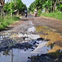 jalan Desa Rancadaka