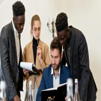 Lingkungan Kerja yang Diidamkan Millennial dan Gen Z: Kunci Menarik Talenta Muda di Era Modern