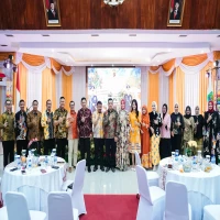 Pisah sambut Kapolres Subang digelar khidmat dan penuh kehangatan di Aula Pemda Subang, Sabtu malam (12/7/2025).