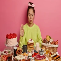 Tips Mengurangi Konsumsi Makanan Manis untuk Hidup Lebih Sehat