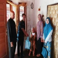 Lurah Soklat Adeng Poluan