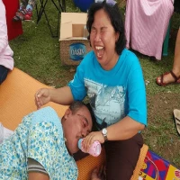 Ilustrasi bapak-bapak ikut lomba 17 Agustus (Foto: facebook.com/oscar.living.1)