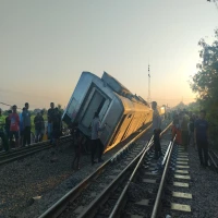 Kereta Api Argo Bromo Anggrek anjlok di Pagaden Subang, Jumat (1/8/2025).