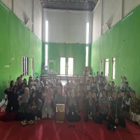 Kuliah Kerja Nyata (KKN) STAI Riyadhul Jannah Subang Kelompok 02 Desa Wanasari yang dikenal dengan nama Widyaguru Nirmala, sukses menyelenggarakan Seminar Edukasi Digitalisasi.