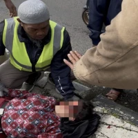 Seorang siswi sekolah dasar di Kecamatan Ciater, Kabupaten Subang, mengalami luka-luka setelah tertabrak mobil pickup saat menyebrang jalan di Jalan Raya Jurusan Jalancagak–Bandung, tepatnya di Kampung Ciater, Desa Ciater, pada Rabu (13/8/2025) pagi.