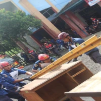 Petugas damkar subang